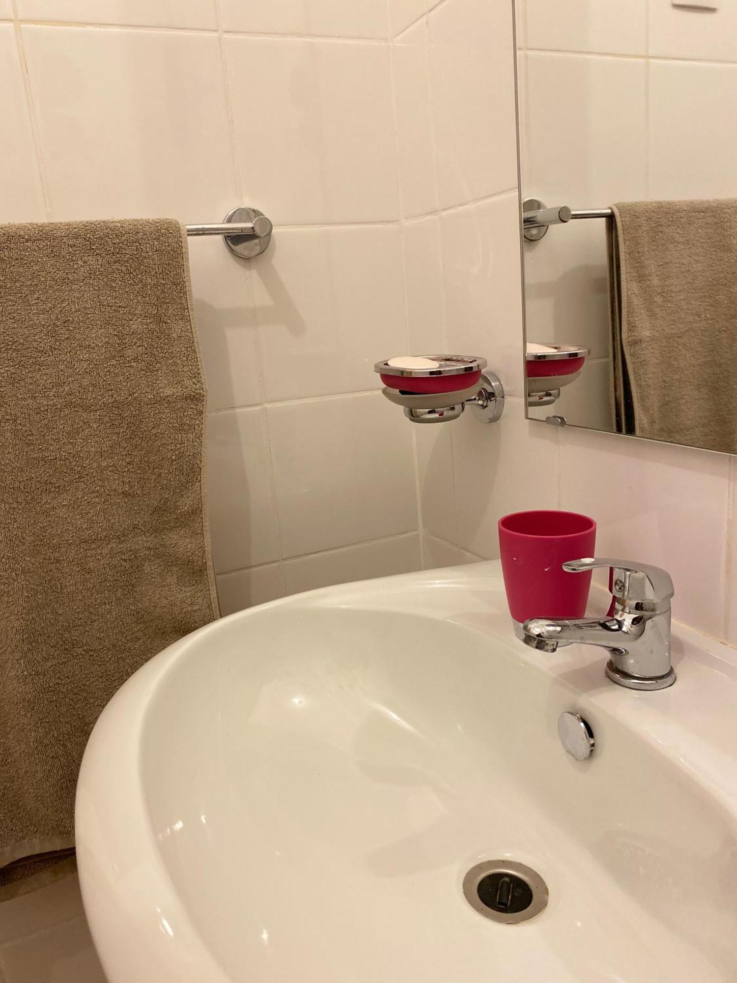 Apartamento T2 Equipado E Aconchegante. Praia Eksteriør bilde